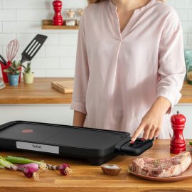 Gratar Electric Tefal Plancha Booster CB641810, Power Boost, termostat 5 nivele, suprafata antiaderenta Resist+, Thermo-Spot, negru