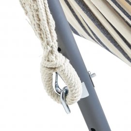Hamac pentru 2 persoane VonHaus 2522115, din material textil, cadru din otel negru, capacitate maxima 220kg