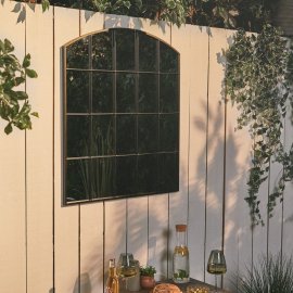 Oglinda decorativa pentru exterior VonHaus 2500374, cadru din fier forjat, 76x91x2.5 cm