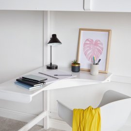 Pat 2-in-1 cu birou inferior pentru studiu si scara VonHaus 3000056, pentru o singura persoana, din lemn masiv de pin, 198x97x172cm, alb