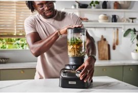 Robot de bucatarie MultiPro Express Kenwood FDM72.990.BK, putere 1000W, 8 accesorii de procesare, viteza variabila si pulsatila, cantar digital integrat, capacitate 3L/ 1.5L