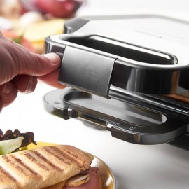 Sandwich-maker Russell Hobbs Creation 3 in 1 26810-56, 750 W, 3 Placi detasabile, Grill, Gofre, Sandwich-uri, Inox/Negru