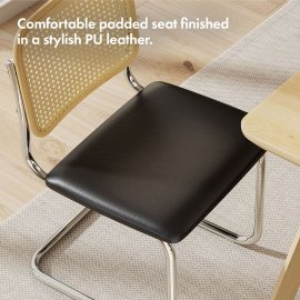 Set 2 scaune pt dining VonHaus 3000863, spatar din ratan, sezut din piele PU si cadru metalic argintiu, capacitate maxima 110 kg