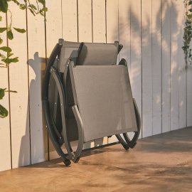 Sezlong pliabil de exterior Textoline VonHaus 2500527, cadru metalic, cu tetiera, culoare gri