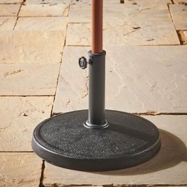 Suport baza pentru umbrela de soare VonHaus 2500157, din polirasina, greutate 12 kg, compatibila cu umbrele de 5.5 cm diametru stalp